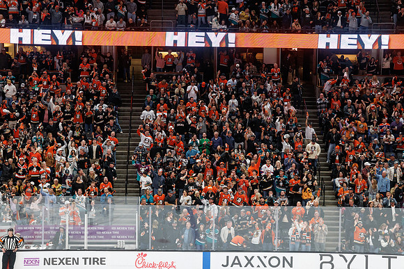 051026_ANAHEIM_DUCKS_1081
