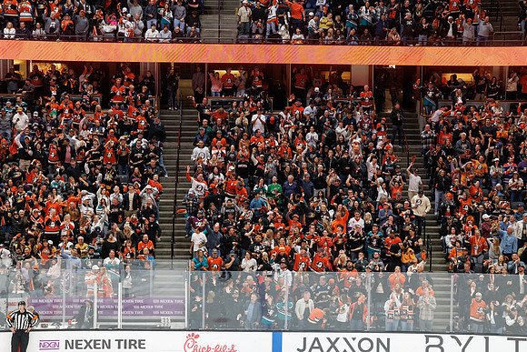 051026_ANAHEIM_DUCKS_1085