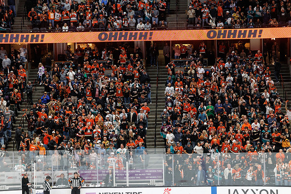 051026_ANAHEIM_DUCKS_1088