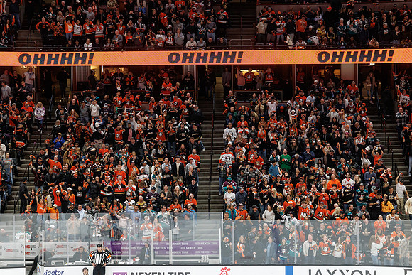 051026_ANAHEIM_DUCKS_1093