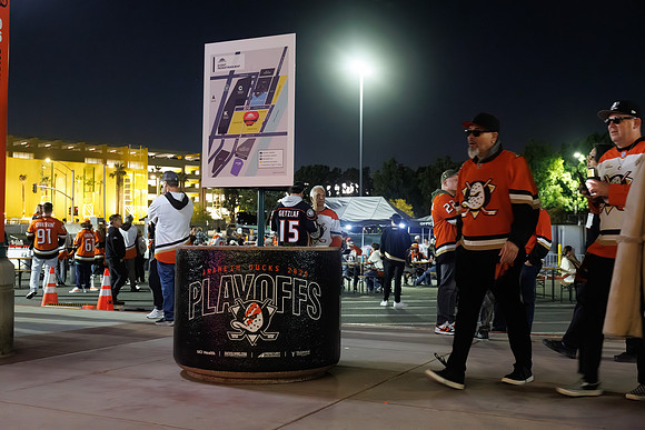 051026_ANAHEIM_DUCKS_1110