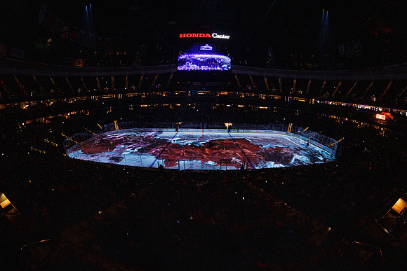 101624_ANAHEIM_DUCKS_0815