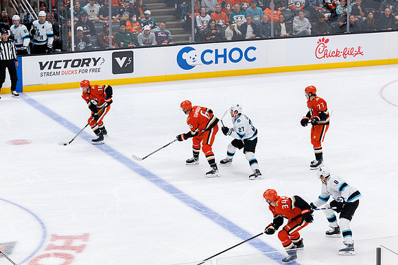 101624_ANAHEIM_DUCKS_0596