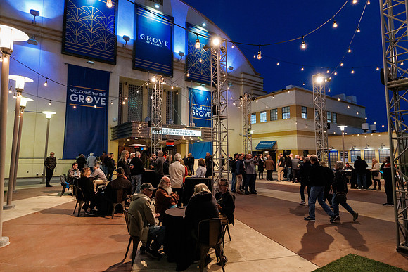 040325_GROVE_OF_ANAHEIM_011
