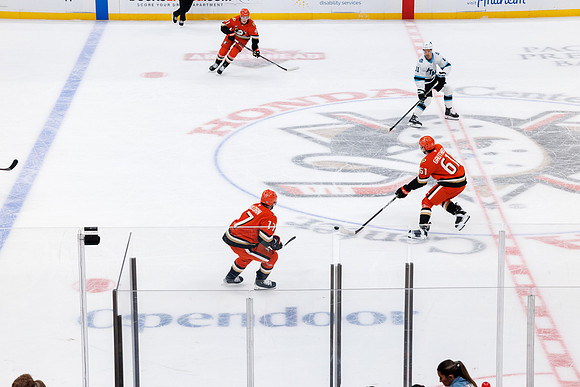 101624_ANAHEIM_DUCKS_0488