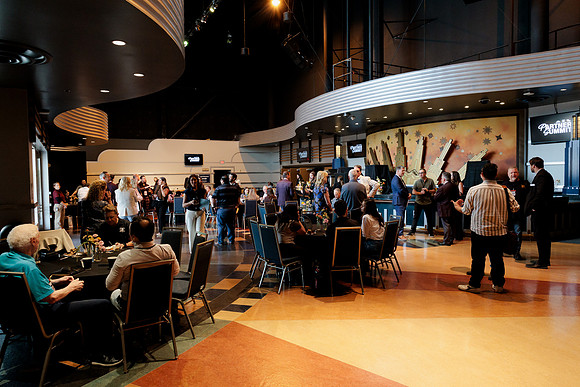 080426_ANAHEIM_DUCKS_RMR14398