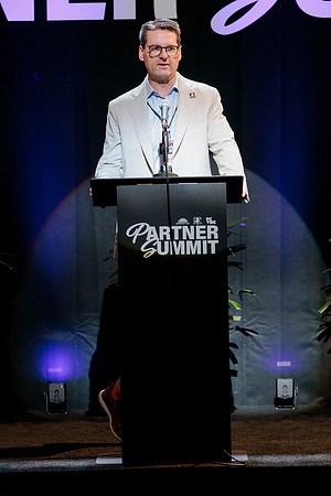 080426_ANAHEIM_DUCKS_RMR14972