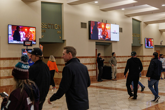 031125_ANAHEIM_DUCKS_0953