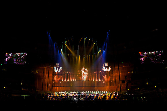 121111_Honda_Center_004