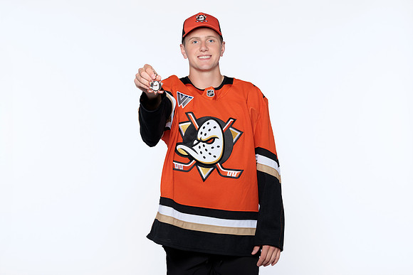 090826_ANAHEIM_DUCKS_RMRMR55728