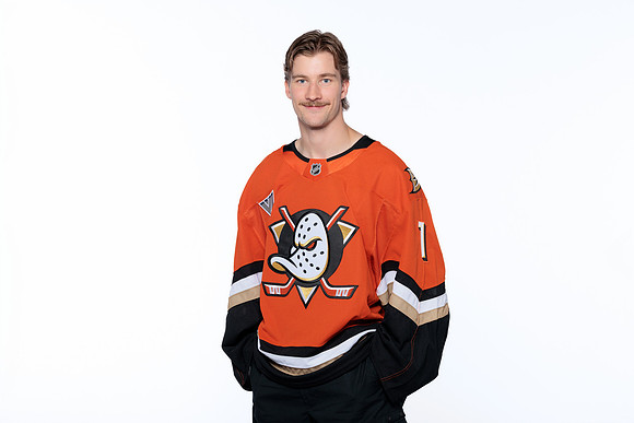 090826_ANAHEIM_DUCKS_RMRMR56888