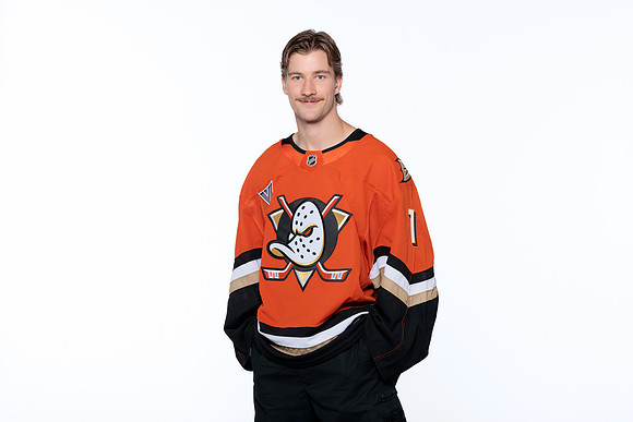 090826_ANAHEIM_DUCKS_RMRMR56889