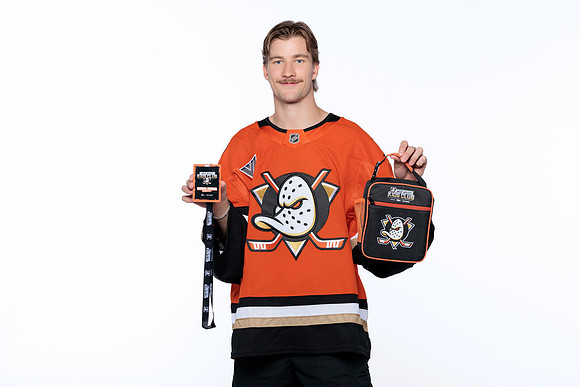 090826_ANAHEIM_DUCKS_RMRMR56891
