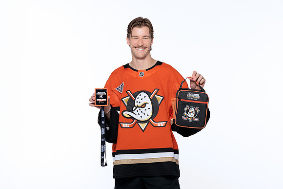 090826_ANAHEIM_DUCKS_RMRMR56892