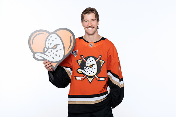 090826_ANAHEIM_DUCKS_RMRMR56908