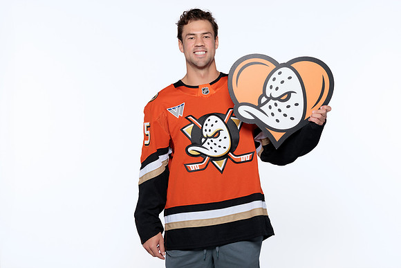 090826_ANAHEIM_DUCKS_RMRMR56979