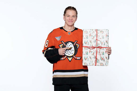 090826_ANAHEIM_DUCKS_RMRMR57012