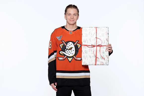090826_ANAHEIM_DUCKS_RMRMR57014