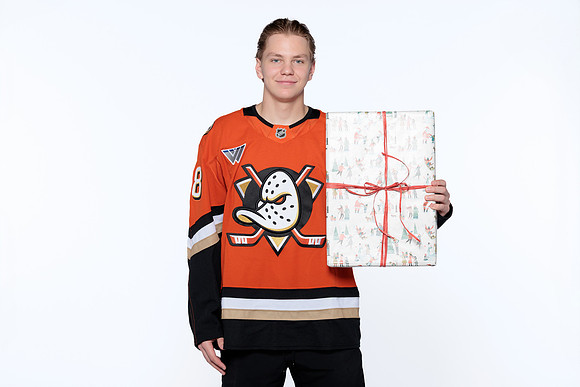 090826_ANAHEIM_DUCKS_RMRMR57015