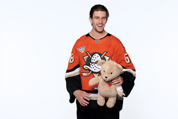 090826_ANAHEIM_DUCKS_RMRMR57236