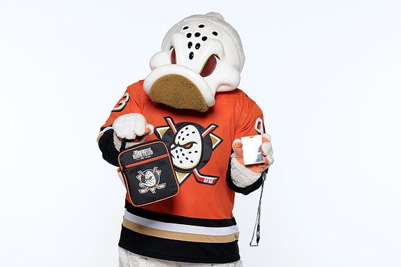 090826_ANAHEIM_DUCKS_RMRMR57100