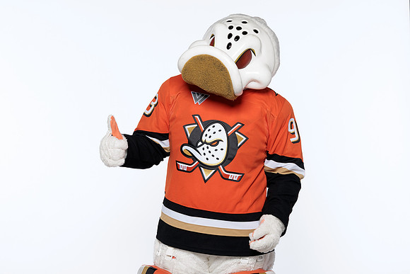 090826_ANAHEIM_DUCKS_RMRMR57125
