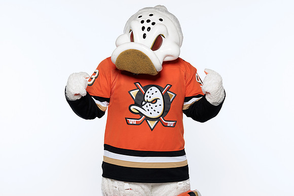 090826_ANAHEIM_DUCKS_RMRMR57128