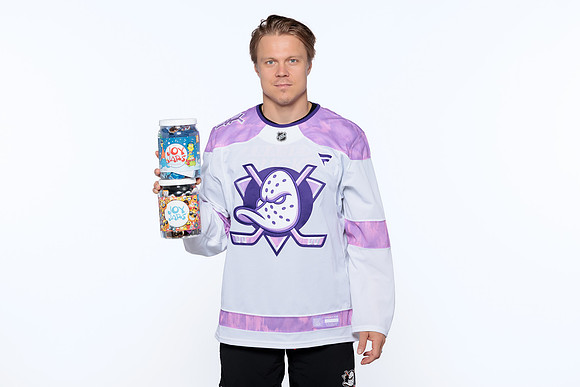 090926_ANAHEIM_DUCKS_RMR57387