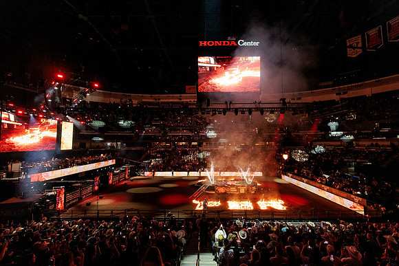 091126_HONDA_CENTER_0007