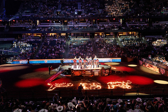 091126_HONDA_CENTER_0009