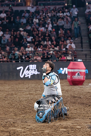 091126_HONDA_CENTER_0047