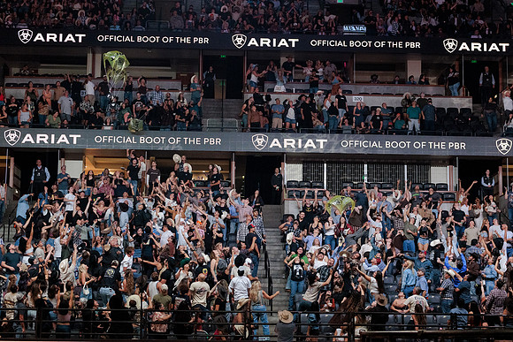 091126_HONDA_CENTER_0102