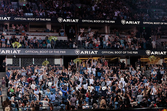 091126_HONDA_CENTER_0105