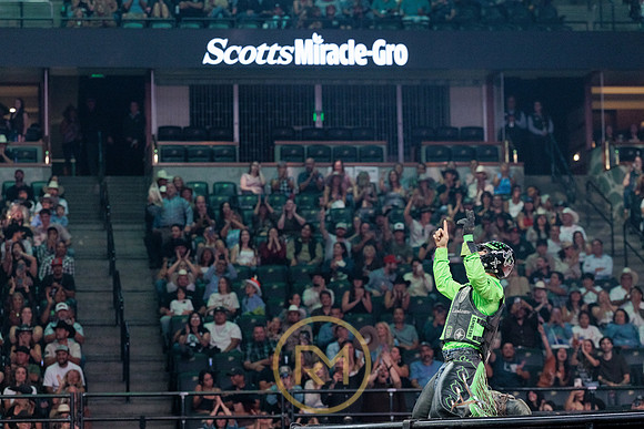 091126_HONDA_CENTER_0145