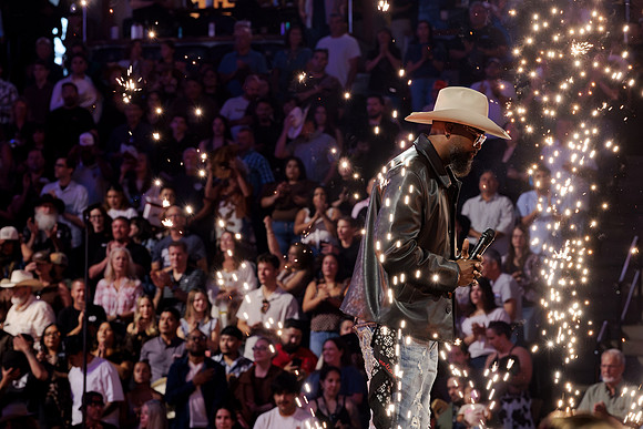 091326_HONDA_CENTER_RMR11628