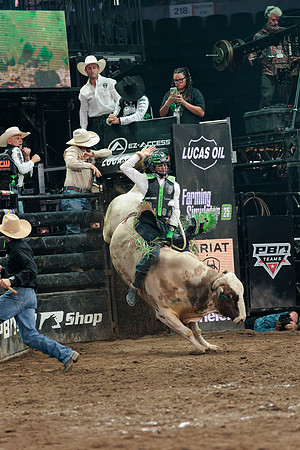 091326_HONDA_CENTER_RMR14096