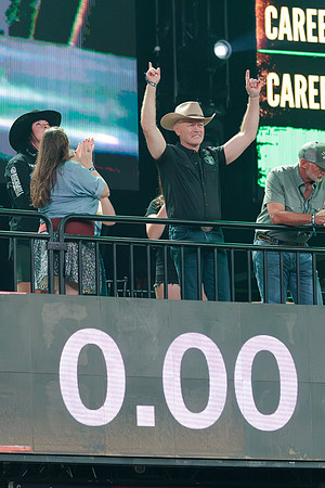 091326_HONDA_CENTER_RMR14215