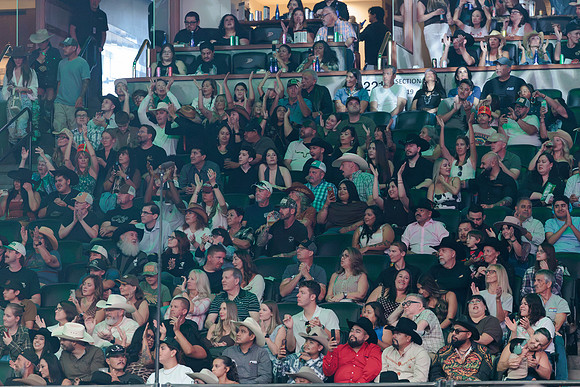 091326_HONDA_CENTER_RMR14267