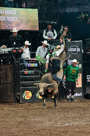 091326_HONDA_CENTER_RMR14650