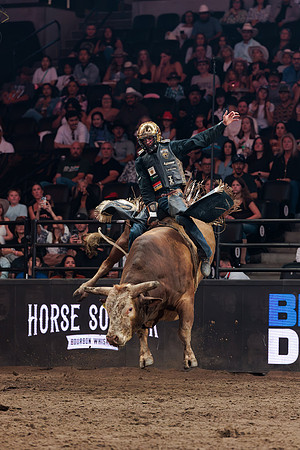 091326_HONDA_CENTER_RMR15200