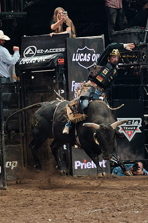 091326_HONDA_CENTER_RMR15350