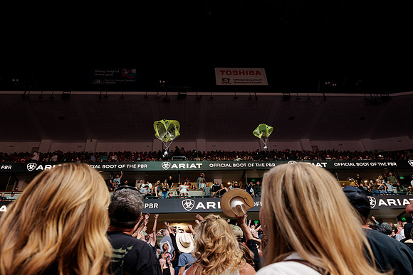091326_HONDA_CENTER_RMR15675