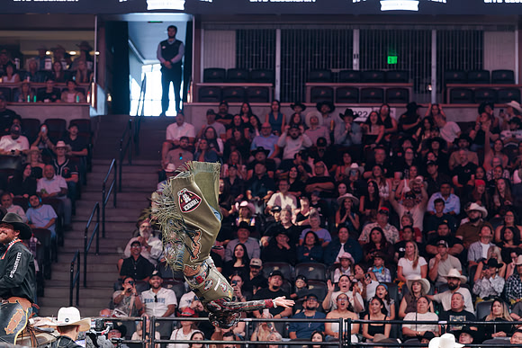 091326_HONDA_CENTER_RMR15854