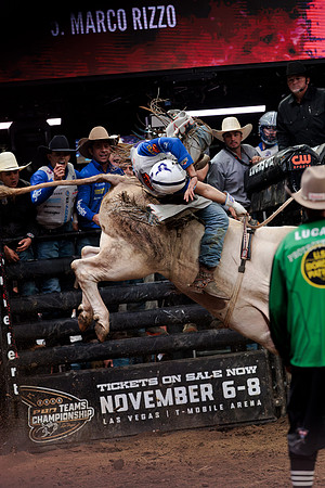 091326_HONDA_CENTER_RMR18388_1