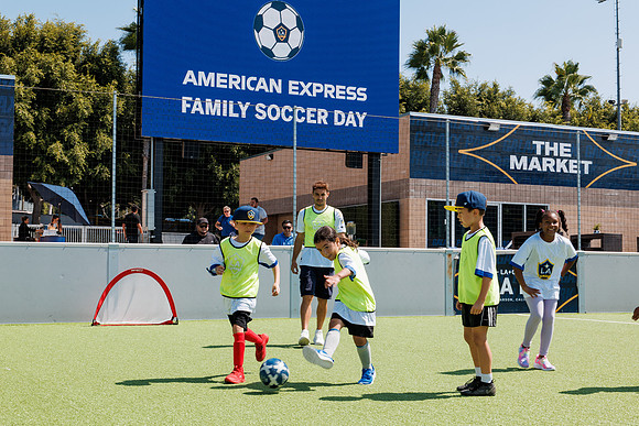 092224_AMERICAN_EXPRESS_RM_0376