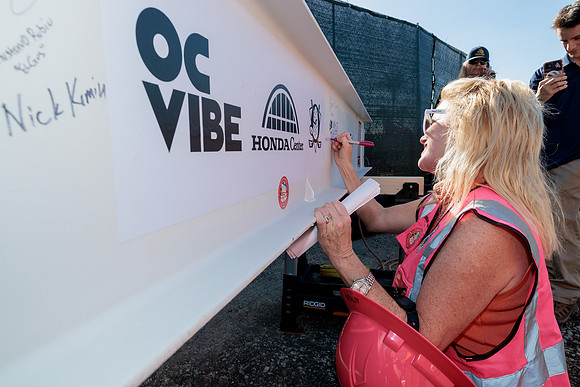 102026_OC_VIBE_RMR23661