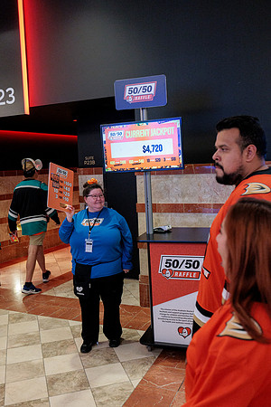 100426_ANAHEIM_DUCKS_RMR11519