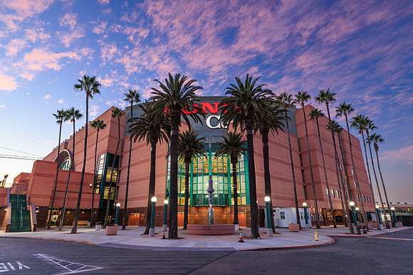 100524_HONDA_CENTER_0046