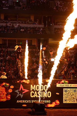 091226_HONDA_CENTER_AD0008