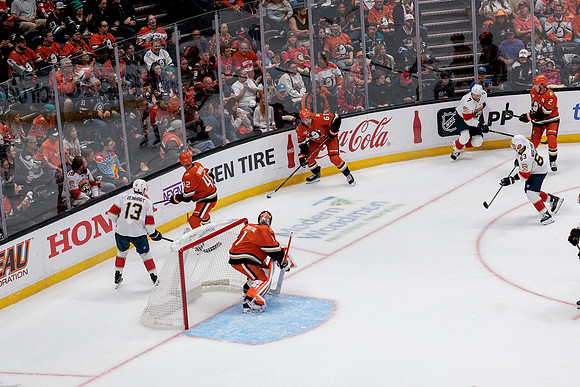 100426_ANAHEIM_DUCKS_RMR10061